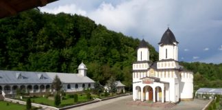 Doliu la Mănăstirea Mușunoaiele