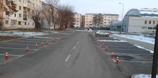 Parcarea de la Bazinul de înot, deschisă pentru părinții care își aduc copiii la Complexul Sportiv ”Milcovul”