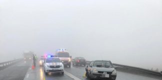 FOTO Două persoane sunt rănite în accidentul de la Mândresti