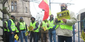 Protest al fermierilor pe E85 și la Ministerul Agriculturii