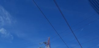 ULTIMA ORĂ VIDEO-FOTO Bărbat pe stâlpul de electricitate, pe șoseaua de centură a Focșaniului