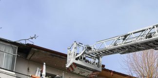 FOTO VIDEO Pompierii, puși pe jar de un copil de trei ani