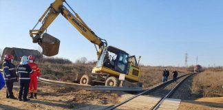 Vrâncean rănit într-un accident feroviar, în Olt. El lucra pe un excavator