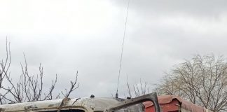 FOTO Cabina autocamionului, făcută scrum de la un scurtcircuit electric