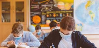 Toți elevii din Focșani ar putea reveni la școală începând de luni, 17 mai. Rata de infectare COVID-19 este în scădere și în Focșani