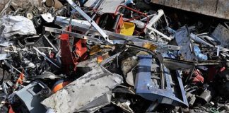 Vrâncean prins la Dărmănești cu mașina plină cu fier vechi, fără documente