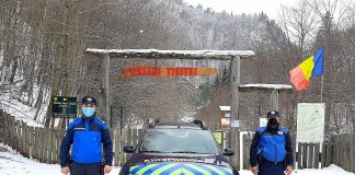 Recomandări din partea jandarmilor montani pentru turiştii amatori de drumeţii pe vreme de iarnă