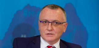 Ministerul Educației a stabilit cum se vor încheia mediile în semestrul I. Școala cu prezență fizică va începe la o rată de vaccinare de 60% în rândul personalului