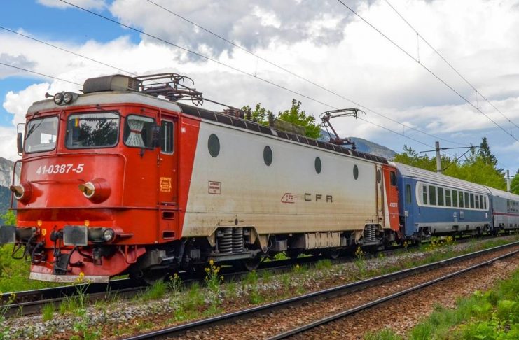 CFR Călători: Trecerea la ora de iarnă nu modifică mersul trenurilor în vigoare