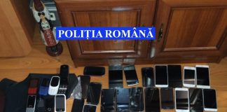 Percheziții la hoți de telefoane mobile