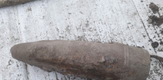 Vor să-și construiască o casă, dar au dat peste un proiectil exploziv