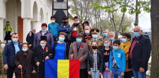 Doi veterani de război, de 98 de ani, sărbătoriți la Tătăranu