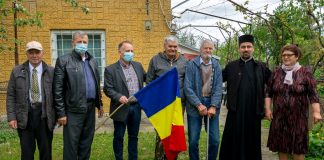 FOTO Bărbat din Sihlea, sărbătorit la împlinirea vârstei de 100 de ani