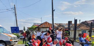 ULTIMA ORĂ Patru persoane rănite după ce o mașină a intrat într-un cap de pod la Garoafa