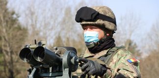 VIDEO Militarii vrânceni aflați în misiune în Polonia le transmit copiilor ”La Mulți Ani!”