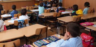 Unitățile de învățământ rămân deschise și săptămâna viitoare. Vrancea, printre județele cu cele mai mici rate de ocupare a paturilor destinate pacienților COVID