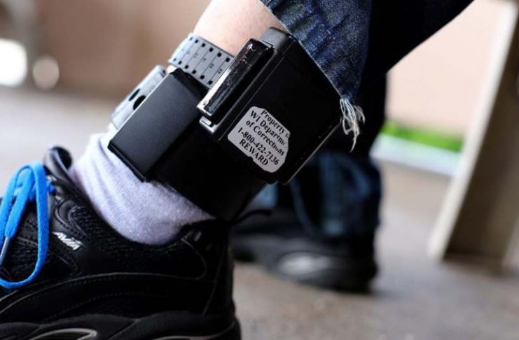 Ce spune poliția despre scandalul soldat cu ordin de protecție și monitorizare electronică