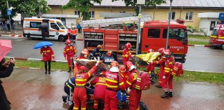 FOTO Simulare pe ploaie a unui cutremur major la Panciu