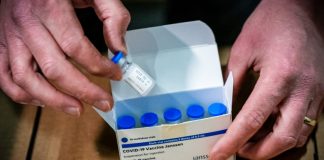 S-au vaccinat primii vrânceni cu serul Johnson&Johnson