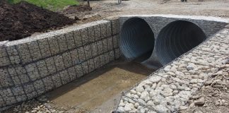 FOTO Lucrări de consolidare pe drumul dintre Soveja și Negrilești