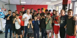 Sportivi campioni și medaliați la box, antrenamente tip sparring la Focșani