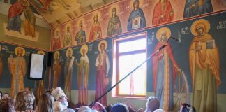A fost sfințită pictura bisericii Parohiei Broșteni II