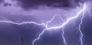 Sfaturi de la pompieri în cazul producerii unei furtuni