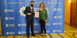 Profesoara Carmen Ion, premiată de elevi: ”Profesor de 10”