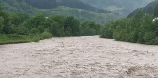 Cod portocaliu de inundații în bazinul Putna, în zona montană