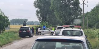 Două drumuri sunt închise circulației în Vrancea, din cauza inundațiilor