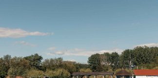 S-a deschis piscina de la Zaga Zaga