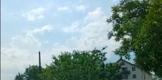 VIDEO Accident între un autoturism și o motocicletă la intrarea în Golești