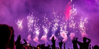 Organizatorii de evenimente sunt în pragul disperării și vor să dea în judecată Guvernul