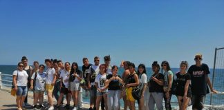 Zeci de copii ocrotiți în structurile DGASPC Vrancea, în tabără la mare