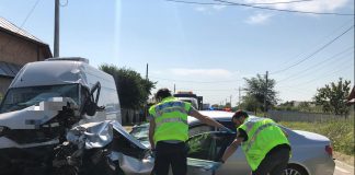 Trafic blocat în Bolotești, după un accident în care au fost implicate două mașini