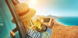 Cu ce telefon poți merge la mare?