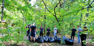 În cadrul campaniei ”Let`s Do It, România” s-au adunat aproape 5.000 de saci cu gunoaie în Vrancea