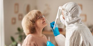 Protest al sindicatelor din învățământ: cadrele didactice nevaccinate nu trebuie să plătească pentru testele COVID