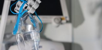Achiziție de urgență din cauza creșterii numărului de pacienți la ATI: România cumpără 500 de concentratoare de oxigen
