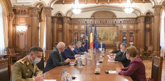 Klaus Iohannis a anunțat vacanță de 2 săptămâni, obligativitatea purtării măștii de protecție și restricții de circulație pentru cei nevaccinați