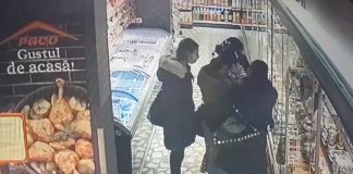 Femei surprinse că sustrag produse alimentare de la un magazin Paco din Focșani