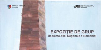 Lucrări ale elevilor Școlii Populare de Artă, într-o expoziție dedicată Zilei Naționale a României