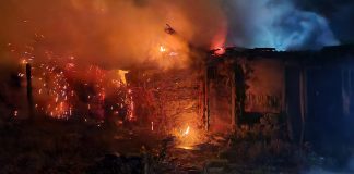 FOTO Gospodărie mistuită de flăcări la Cîrligele