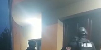 VIDEO-FOTO Descinderi în Vrancea și aproape toată țara, într-un dosar de contrabandă cu arme și muniții