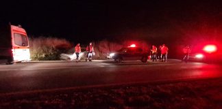 Un tânăr fără permis s-a urcat beat la volan și a ajuns cu mașina în șanț