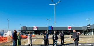 Mergi la deschiderea centrului comercial și poți să te și vaccinezi