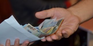 Proiect: în 2022 se vor îngheța indemnizațiile demnitarilor, pensiile speciale și sporurile bugetarilor, precum și punctul de amendă