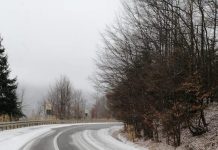 Vânt puternic în zona înaltă a județului Vrancea, fără restricții de circulație