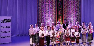 FOTO Serbarea de iarnă a elevilor Școlii Populare de Artă, un spectacol al tinerelor talente