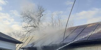 Pagube importante produse de un incendiu la o locuință din Vîrteșcoiu